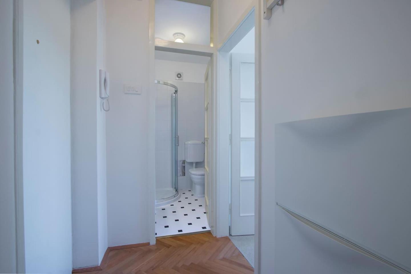 Apartment Cankar プーラ エクステリア 写真